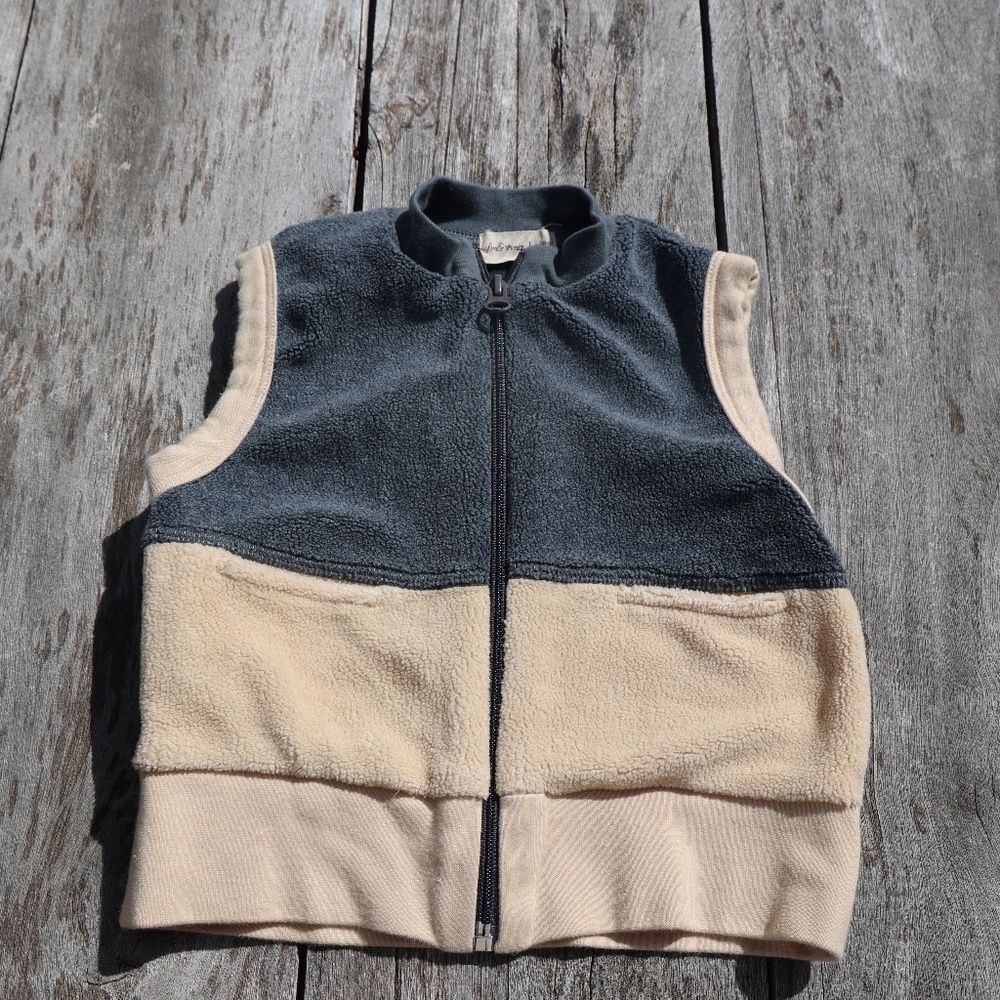 Boys Fin and Vince Gray and Cream Vest - Size 12/18M